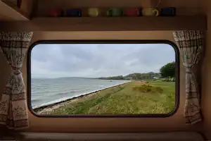 Tiny Seaside Skarrev - Aussicht aus einem der Mobilheime