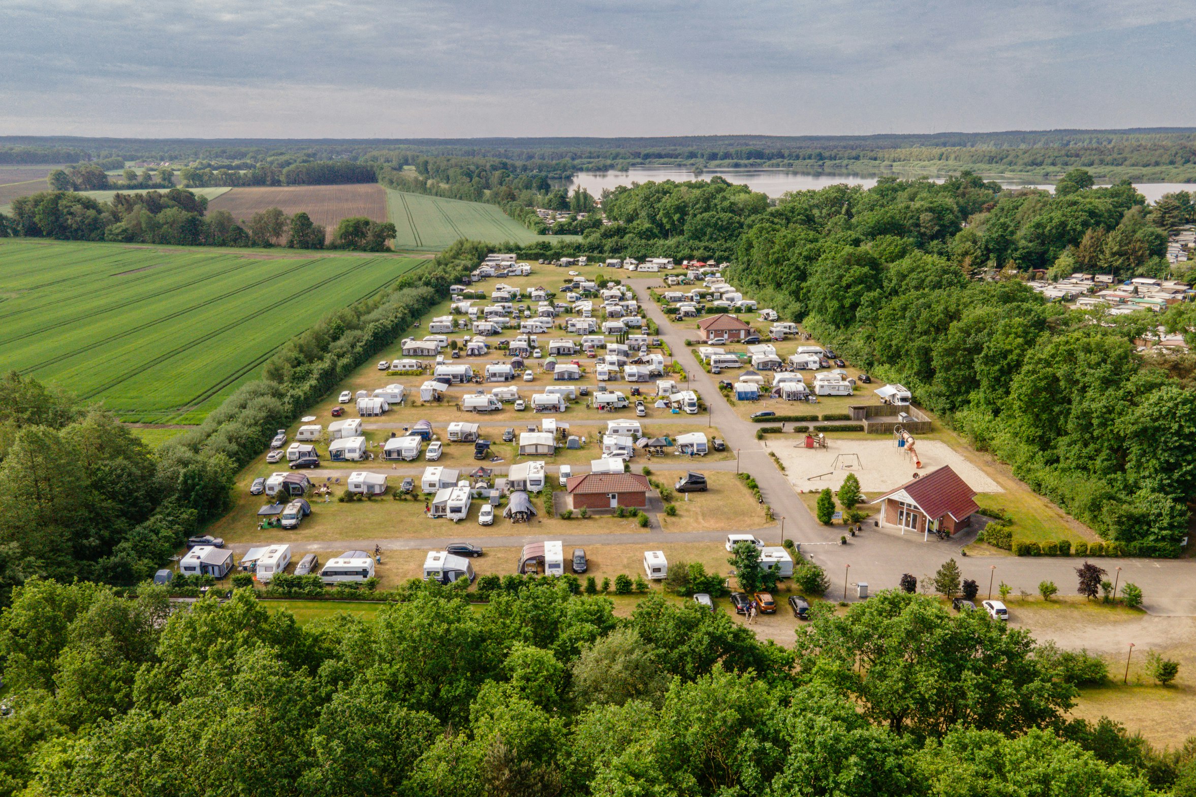 Camping Wilken  Touristencampingplatz Wilken  - Luftaufnahme des Campingplatzes