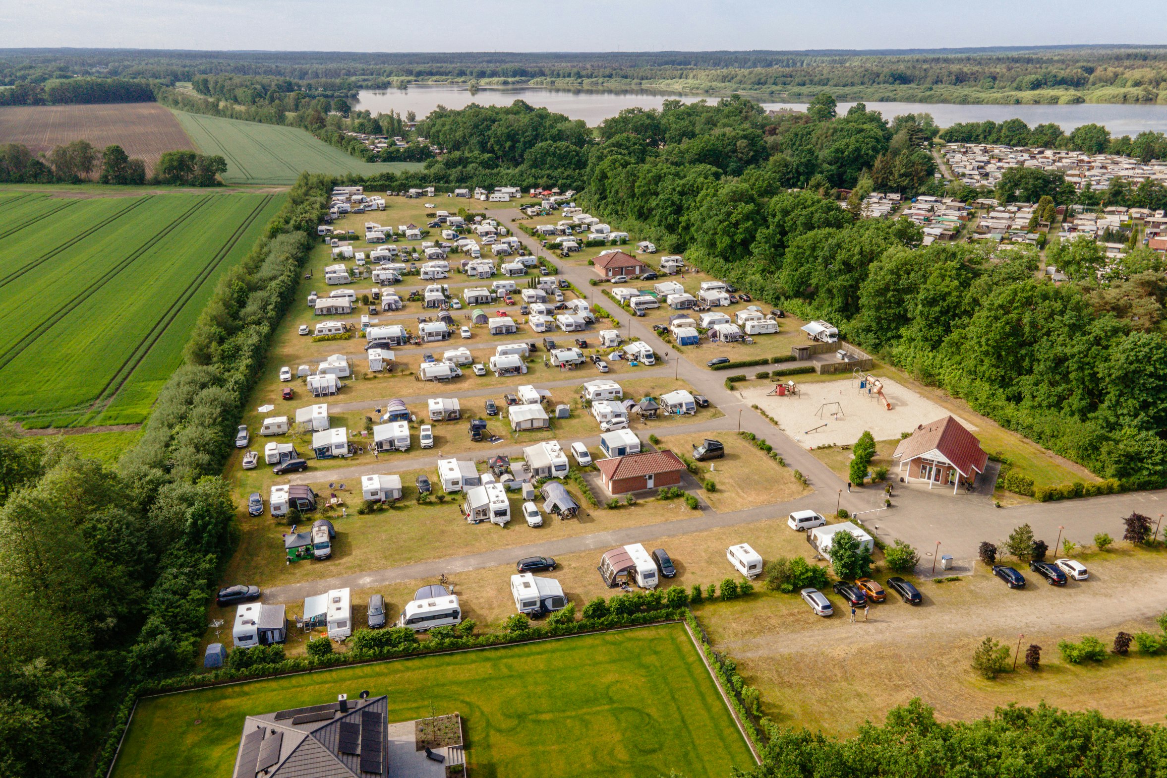 Camping Wilken  Touristencampingplatz Wilken  - Luftaufnahme des Campingplatzes