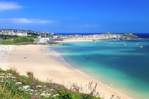 Trevalgan Touring Park - Porthminster Badestrand in der Nähe vom Campingplatz