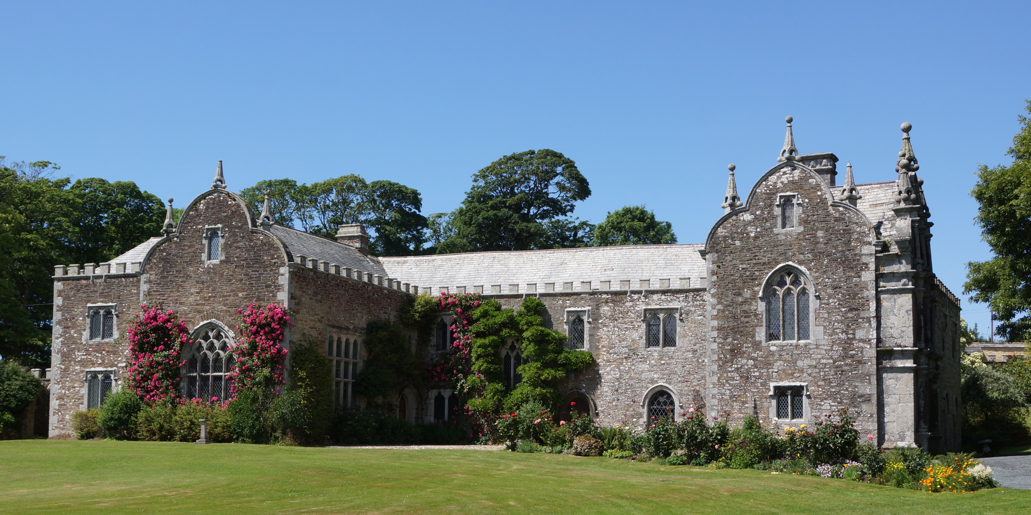 Trewan Hall Club Site