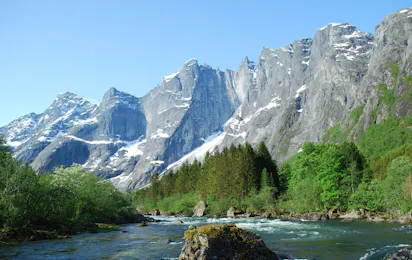 Trollveggen Camping