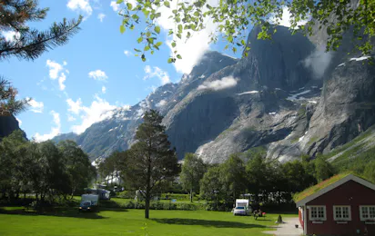 Trollveggen Camping
