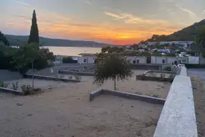 Uno Camp - Sonnenuntergang über dem Campingplatz
