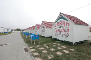 Urban Art Camping - Mobilheimen auf dem Campingplatz