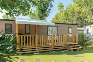 Camping La Marine - Mobilheim mit Terrasse auf dem Campingplatz