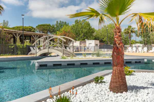 Camping La Marine - Pool im Freien auf dem Campingplatz