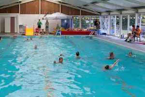 Vakantieoord De Bronzen Emmer - Hallenbad auf dem Campingplatz