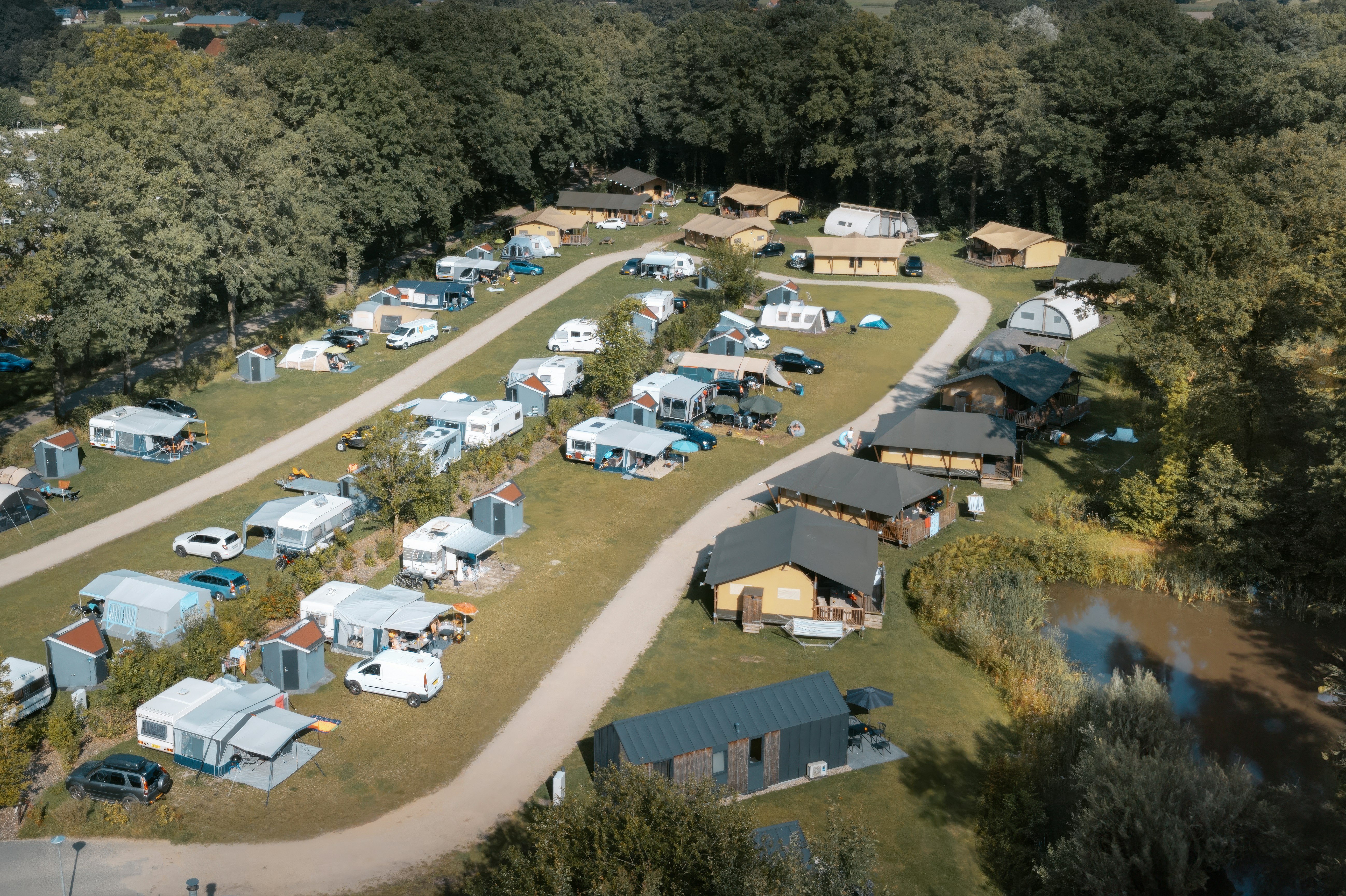 Vakantiepark de Italiaanse Meren  - Luftaufnahme des Campingplatzes