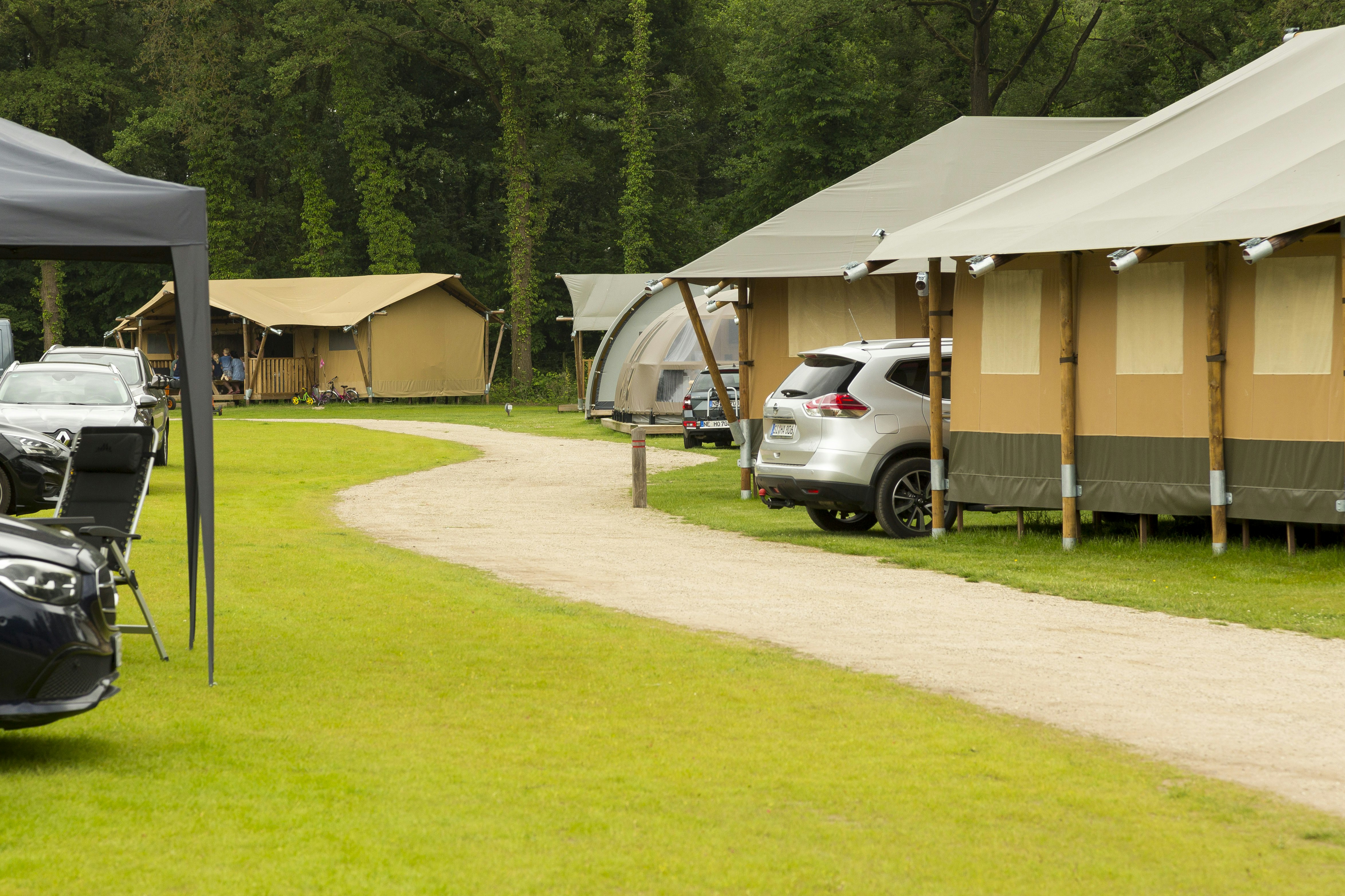 Vakantiepark de Italiaanse Meren - Glamping-Zelte auf dem Campingplatz