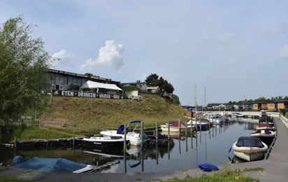 Camping & Jachthaven de Meeuw