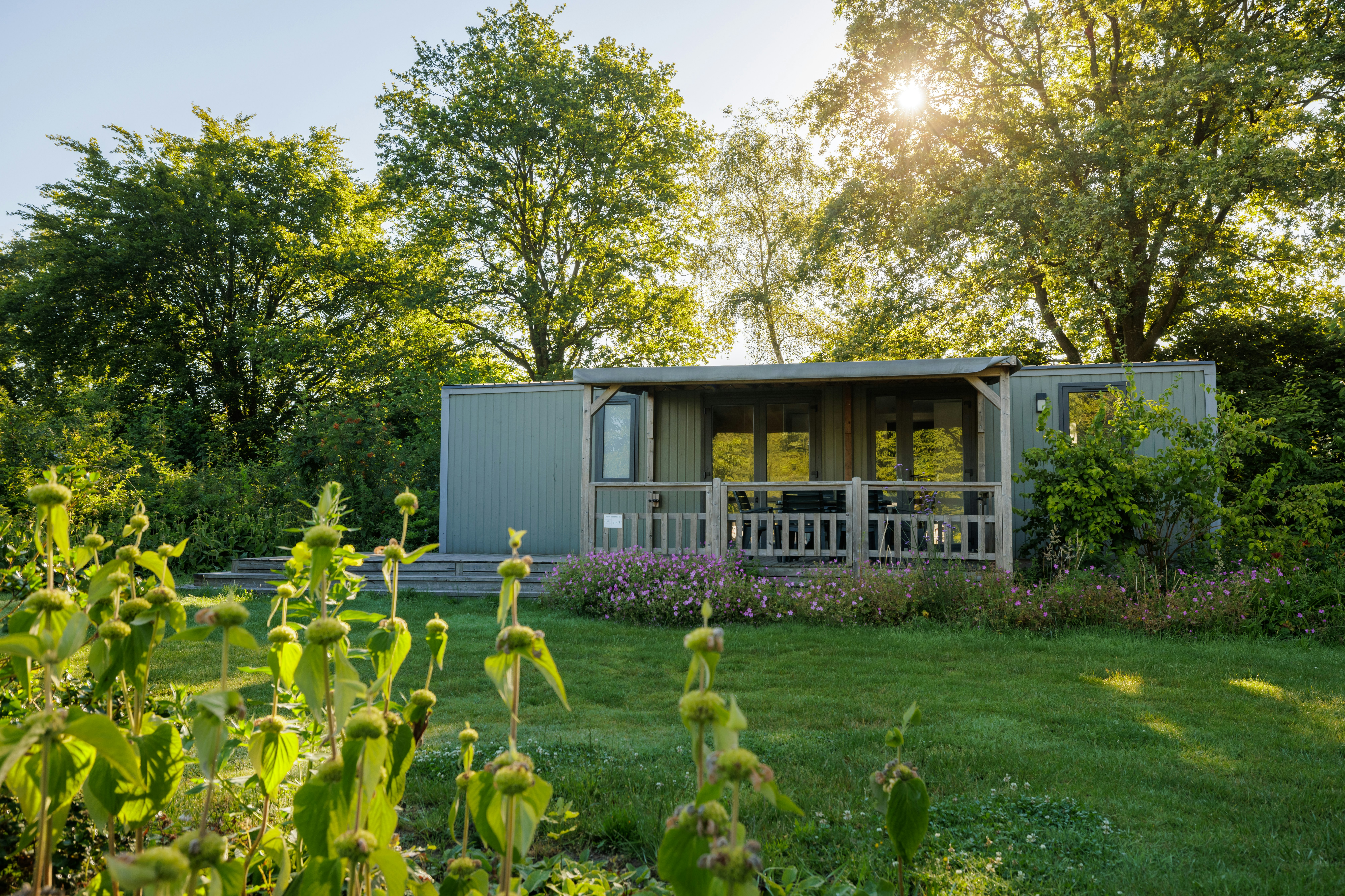 Vakantiepark De Twee Bruggen - Außenansicht Mobilheim 