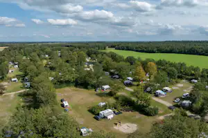Vakantiepark Hunzedal - Campingplatz aus der Vogelperspektive