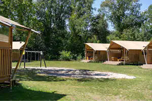 Vakantiepark Hunzedal - Glamping-Zelte auf dem Campingplatz