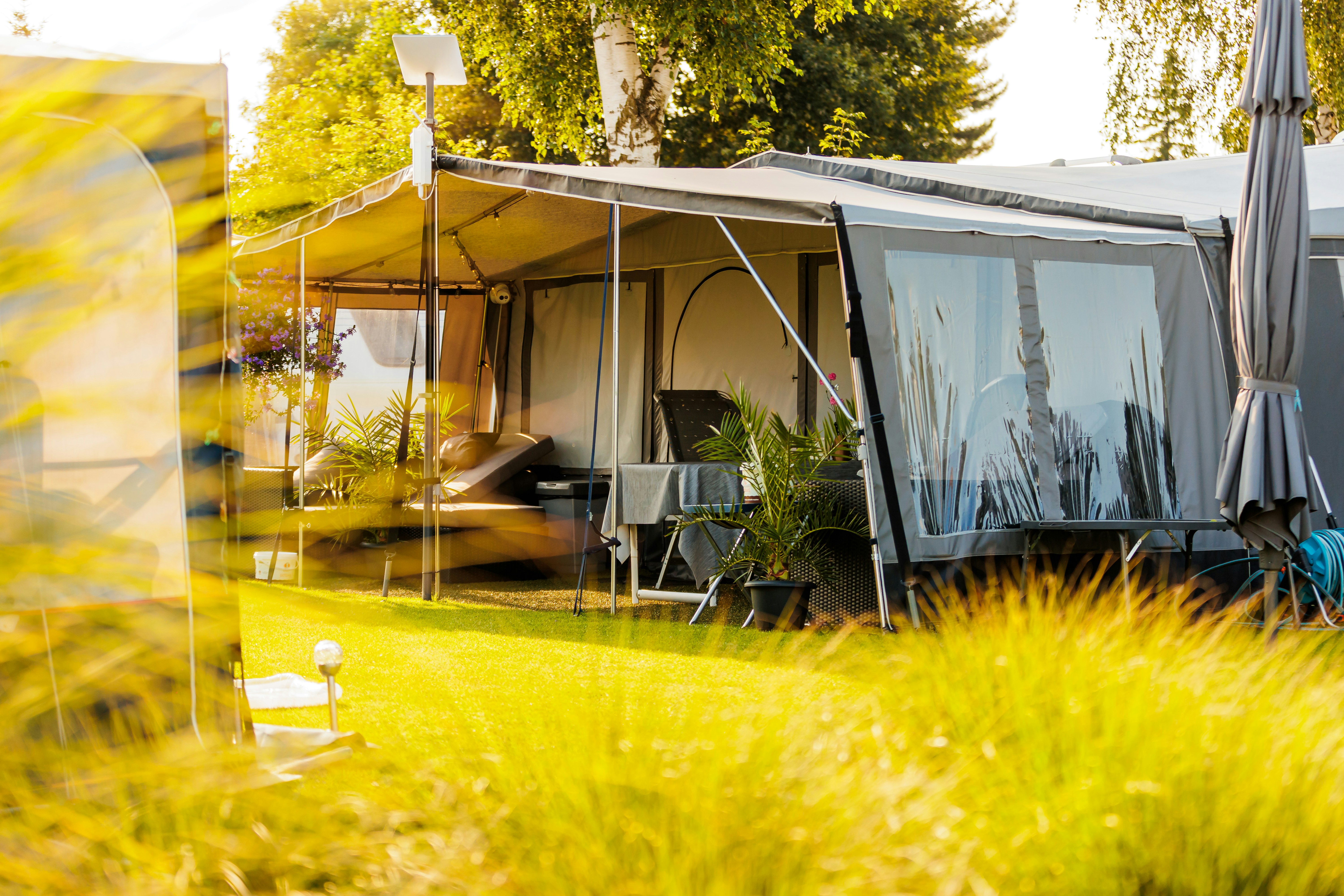 Vakantiepark Leukermeer - Vorzelt auf dem Campingplatz