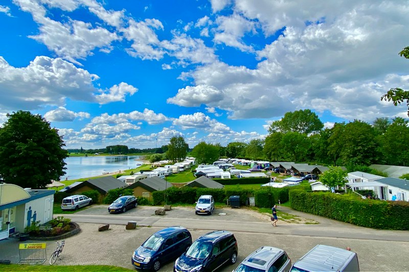 Resort Rhederlaagse Meren (foto 1, bron: ANWB Camping)