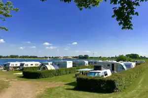 Vakantiepark Rhederlaagse Meren Resort Rhederlaagse Meren - Standplätze auf dem Campingplatz