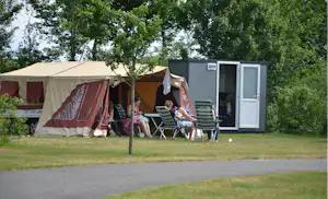 Vakantiepark 't Rheezerwold - Wohnmobil- und Wohnwagenstellplätze im Grünen