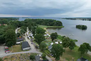 Valjevikens Camping - Luftaufnahme des Campingplatzes