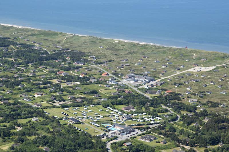 Vedersø Klit Camping -  Übersicht auf das gesamte Campingplatz Gelände 