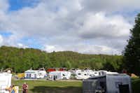 Vågen Camping Hitra -  Wohnwagenstellplätze im Grünen auf dem Campingplatz