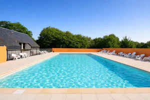 Village vacances ULVF - Ty An Diaoul - Pool im Freien auf dem Campingplatz