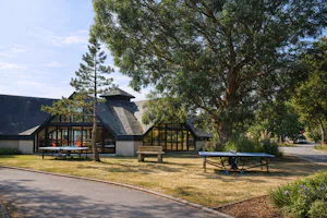 Village vacances ULVF - Ty An Diaoul - Tischtennisplatten auf dem Campingplatz