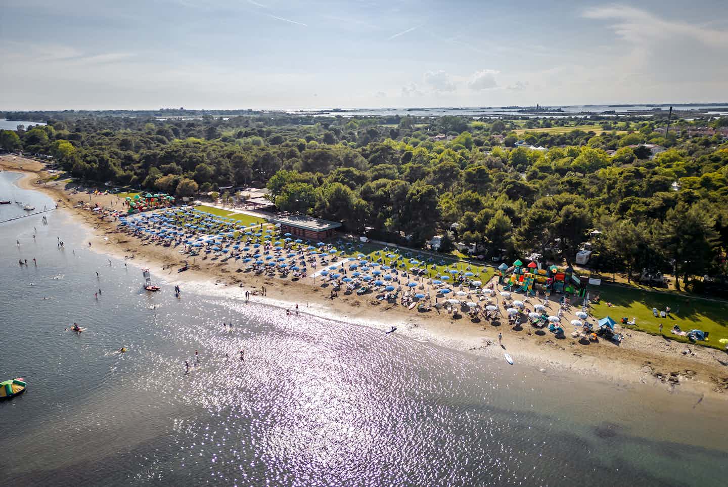 Villaggio Turistico Europa - Blick auf den Badestrand aus der Vogelperspektive