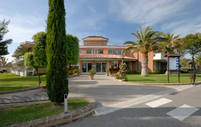 Villaggio Turistico La Cecinella