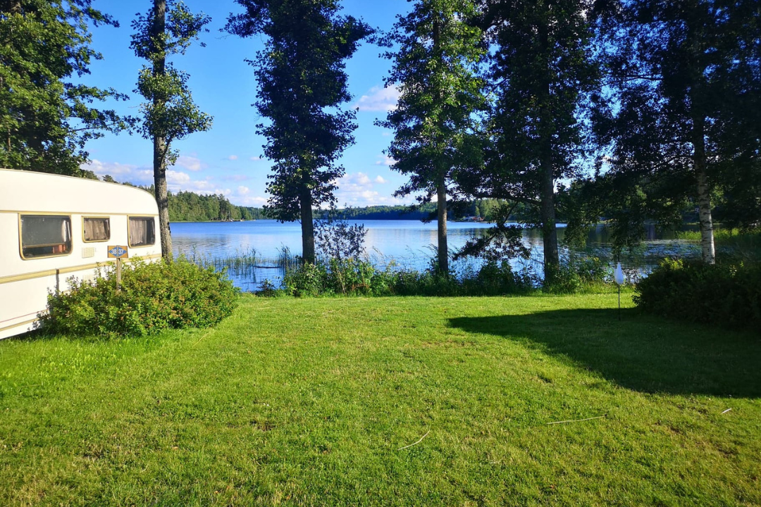 Vimmerby Camping Nossenbaden - Standplätze auf dem Campingplatz