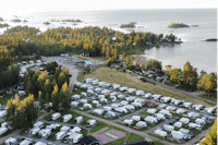 Vita Sandars Camping  - Blick auf den Campingplatz aus der Vogelperspektive