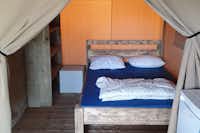 Vodatent @ Ballum Camping- Doppelbett in einem Glamping-Zelt