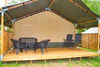 Vodatent @ Camping Aller Leine Tal - Terrasse eines Glamping-Zeltes