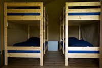 Vodatent @ Camping de Boomgaard - Mehrere Betten in einem Safarizelt