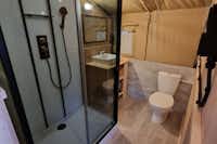 Vodatent @ Camping de Tulpenweide - Badezimmer in einem Glamping-Zelt