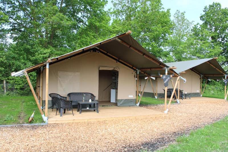 Vodatent @ Camping de Waterbuffelfarm - Glamping-Zelte mit Terrasse auf dem Campingplatz