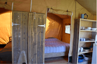 Vodatent @ Camping Domaine Bleu Celeste - Innenansicht eines Glamping-Zeltes