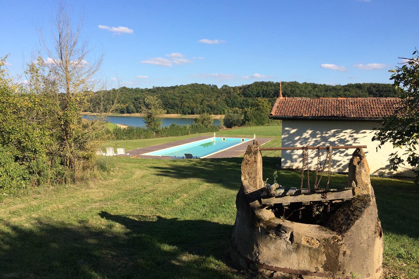 Vodatent @ Domaine La Barbe - Pool im Freien auf dem Campingplatz