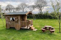 Vodatent @ Mini Camping Drentse Monden  - Mobilheim mit Terrasse auf dem Campingplatz