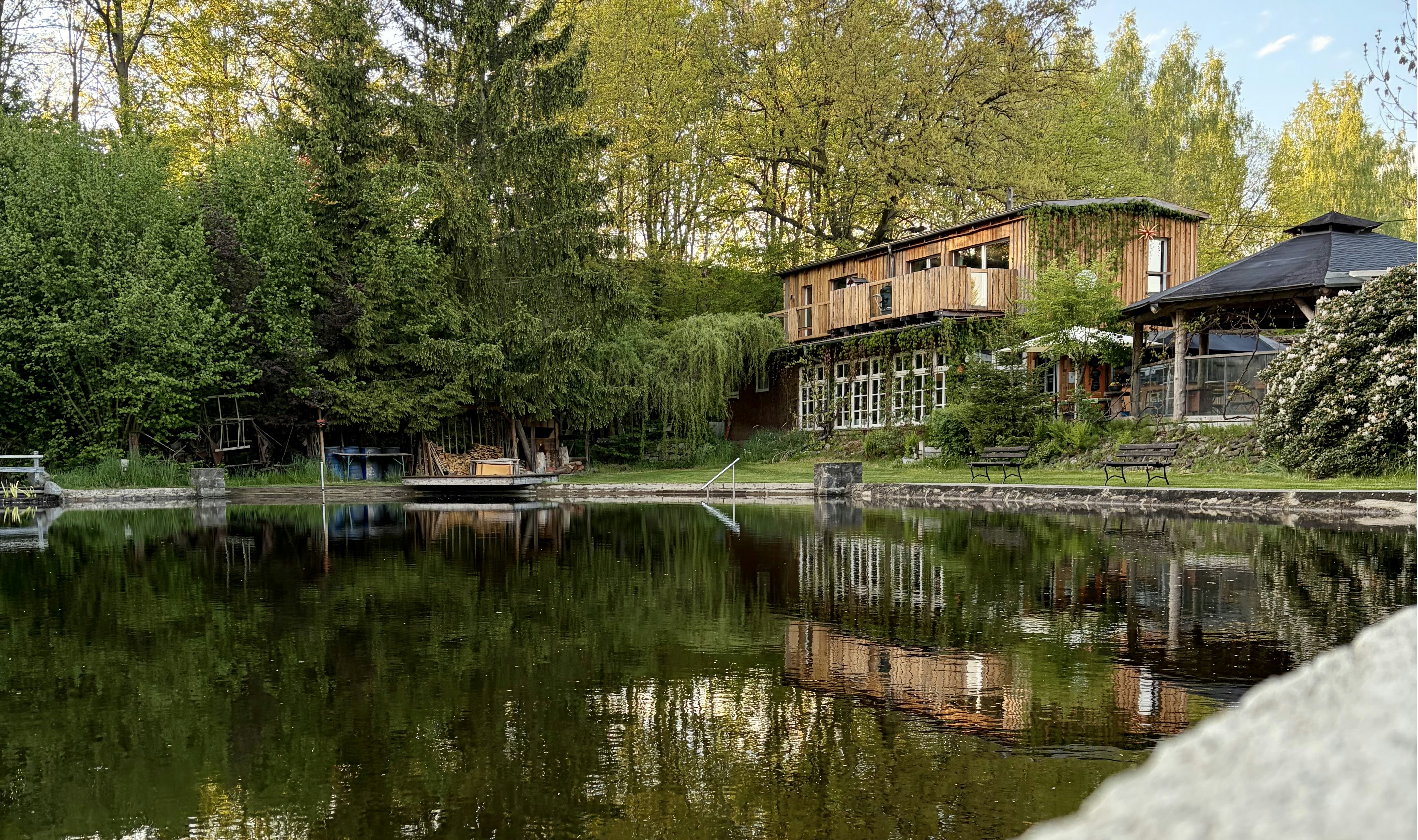 Volksbadcamp Ruppersdorf - Blick auf den Badesee des Campingplatzes
