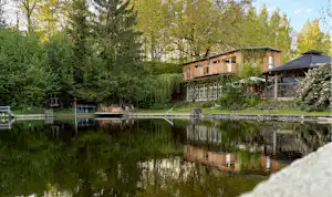 Volksbadcamp Ruppersdorf - Blick auf den Badesee des Campingplatzes