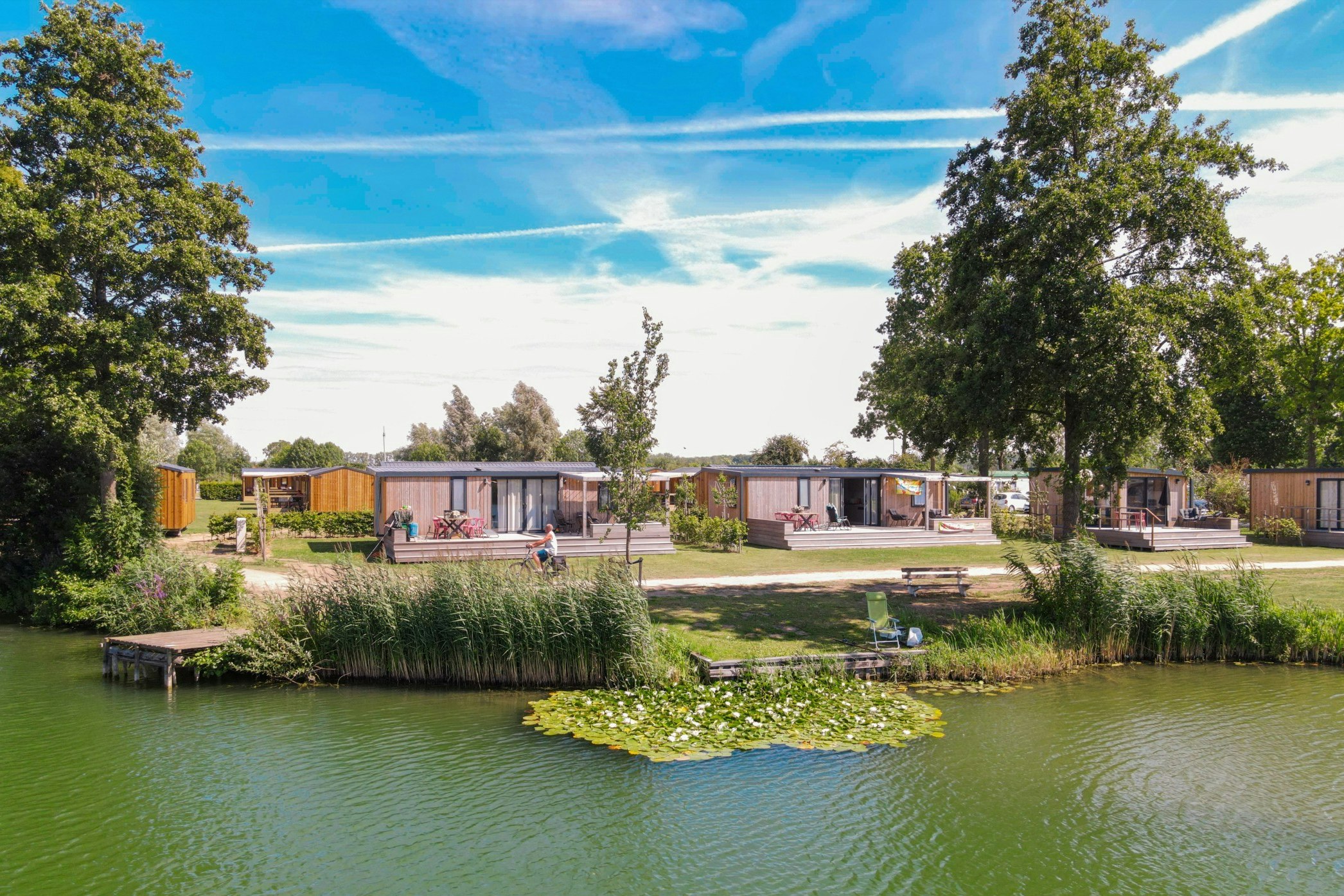 Vrijetijdspark De Rotonde - Mobilheime am Ufer des Sees