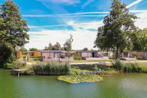 Vrijetijdspark De Rotonde - Mobilheime am Ufer des Sees