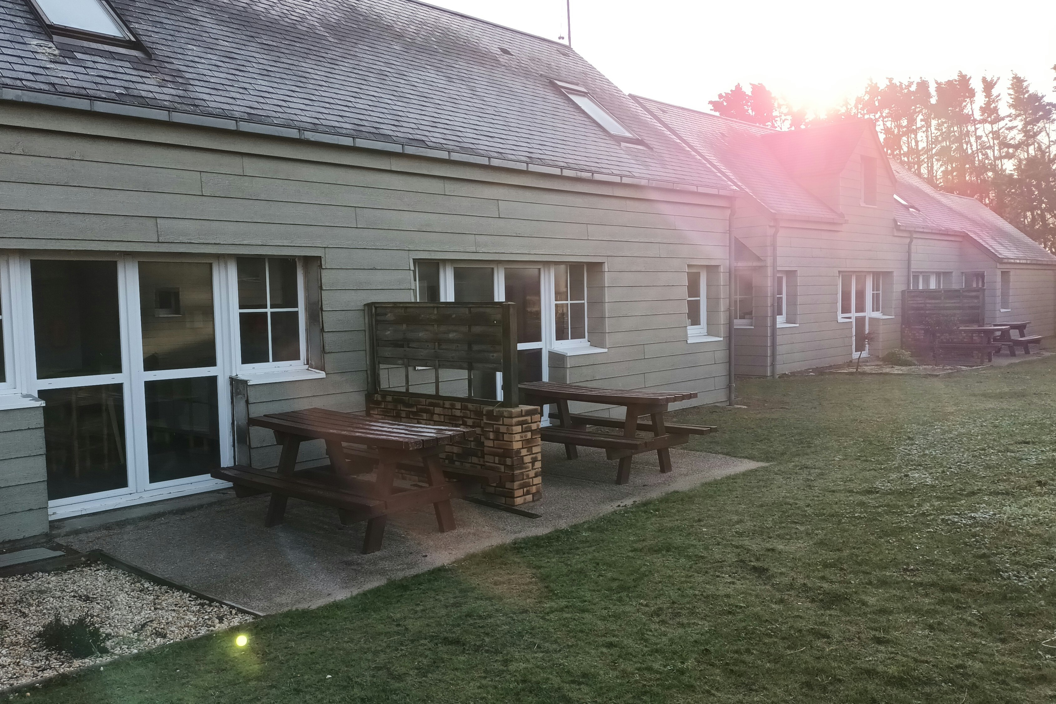 VVF Camping Les Dunes - Mietunterkünfte mit Terrasse auf dem Campingplatz