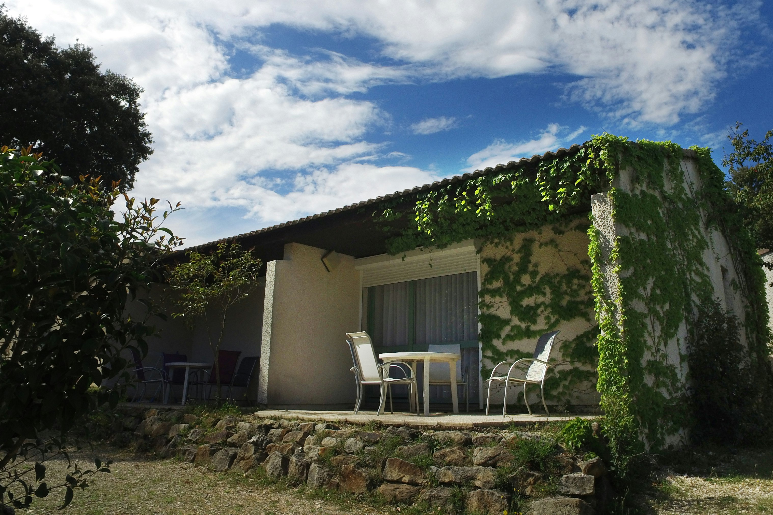 VVF Méjannes-le-Cap  - Mobilheim auf dem Campingplatz