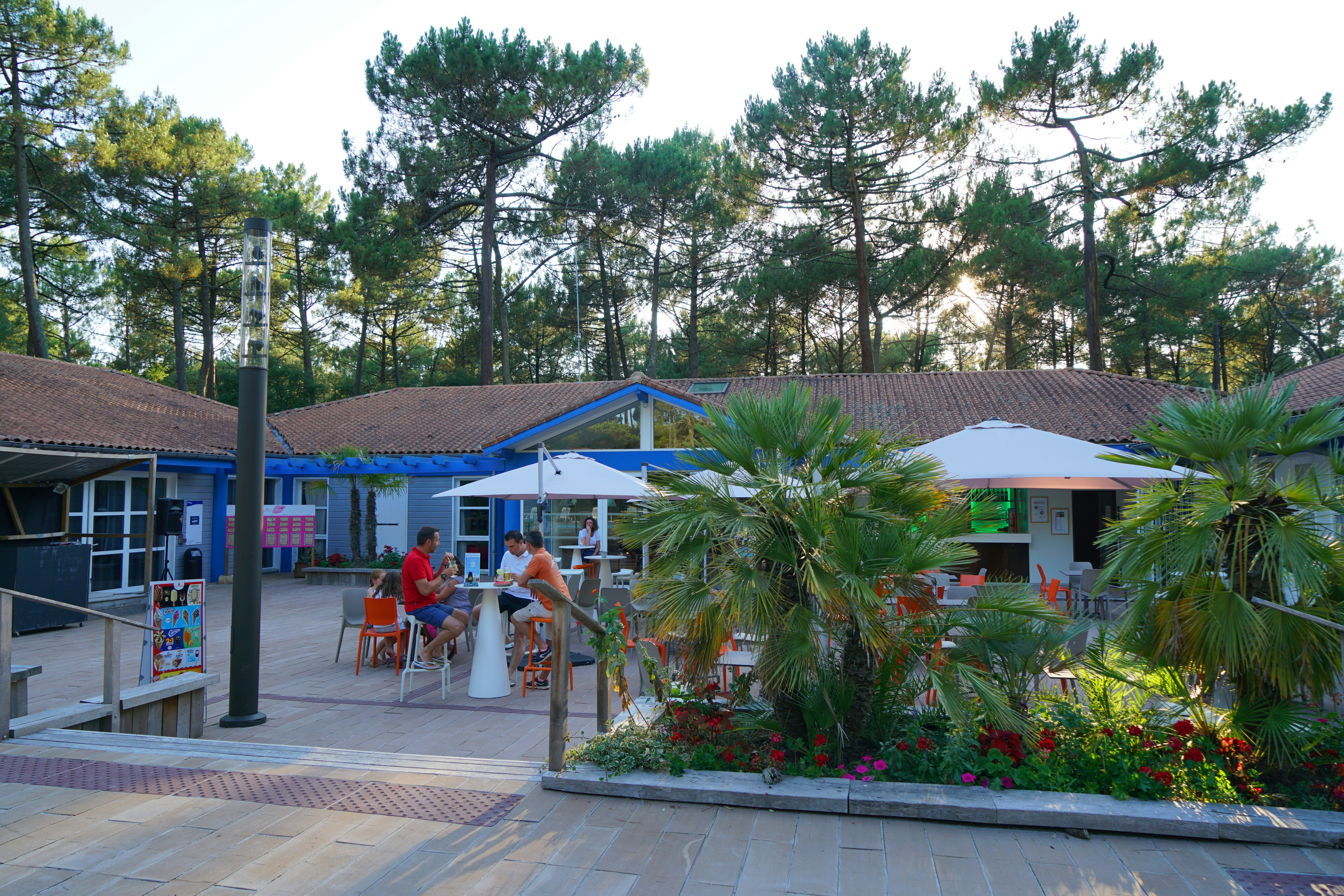 VVF  Moliets - Außenansicht des Rezeptionsgebäude auf dem Campingplatz