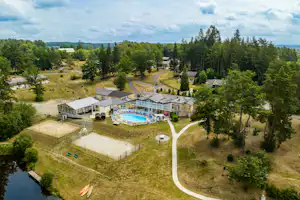 VVF Pays d'Eygurande - Luftaufnahme des Campingplatzes