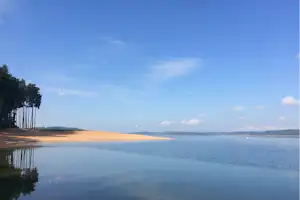 Waldcamping Brombach - Blick auf Sandstrand am Brombachsee in der Nähe vom Campingplatz