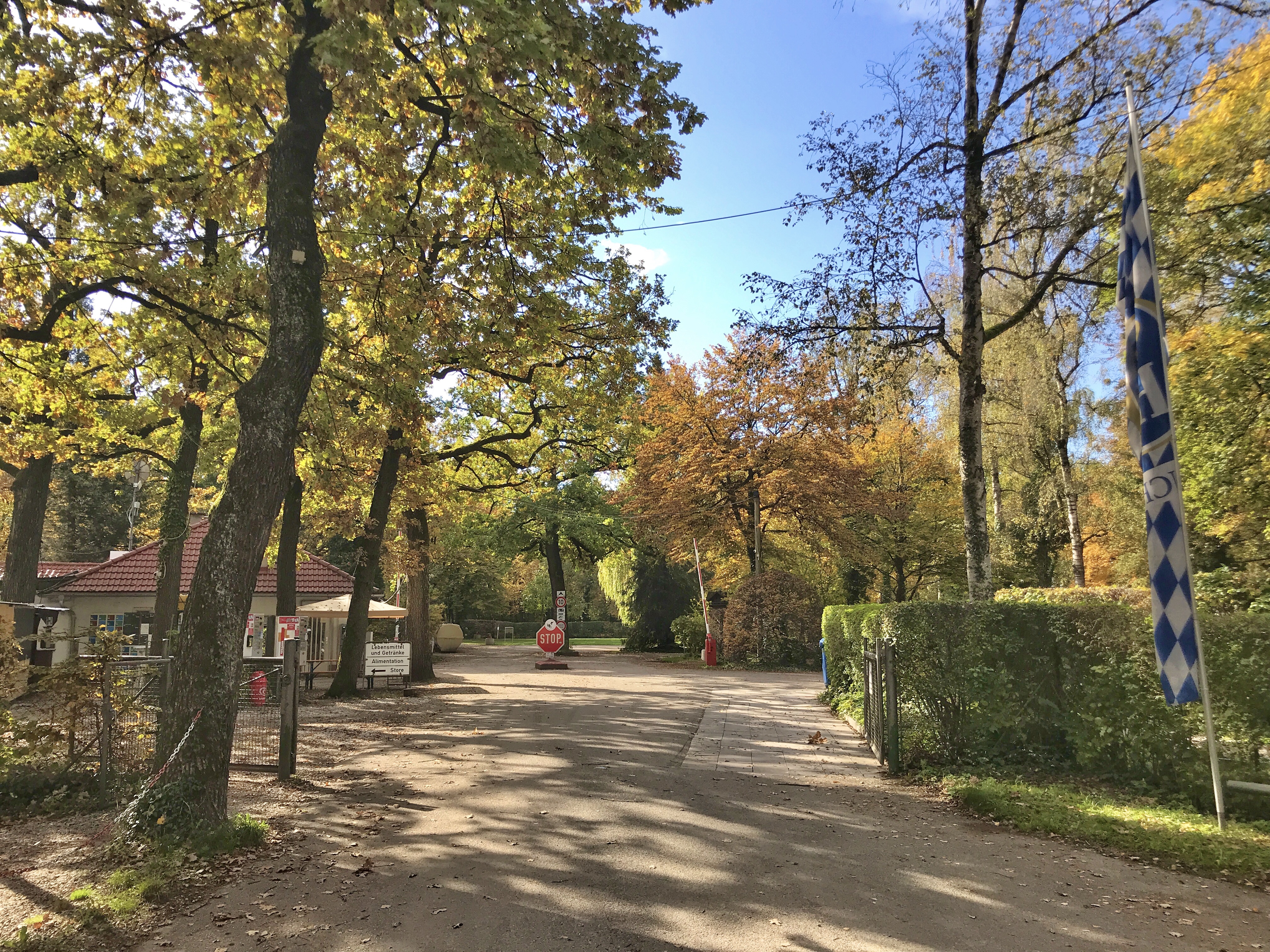 Waldcamping Muenchen Obermenzing - Zufahrt.JPG