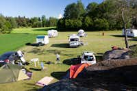 Waldviertel Camping - Blick auf die Stell- und Zeltplätze auf dem Campingplatz